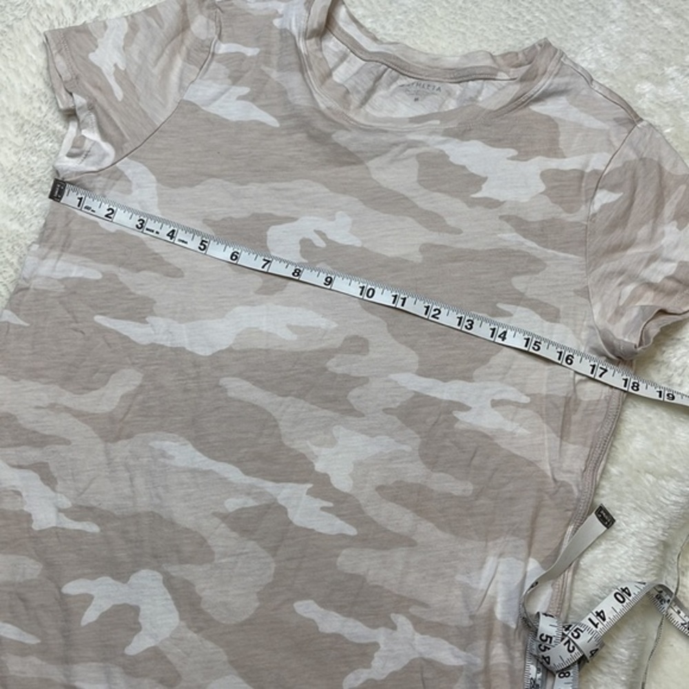Athleta Organic Daily Crew T-shirt Sea Salt Camo Size M - Picture 5 of 7